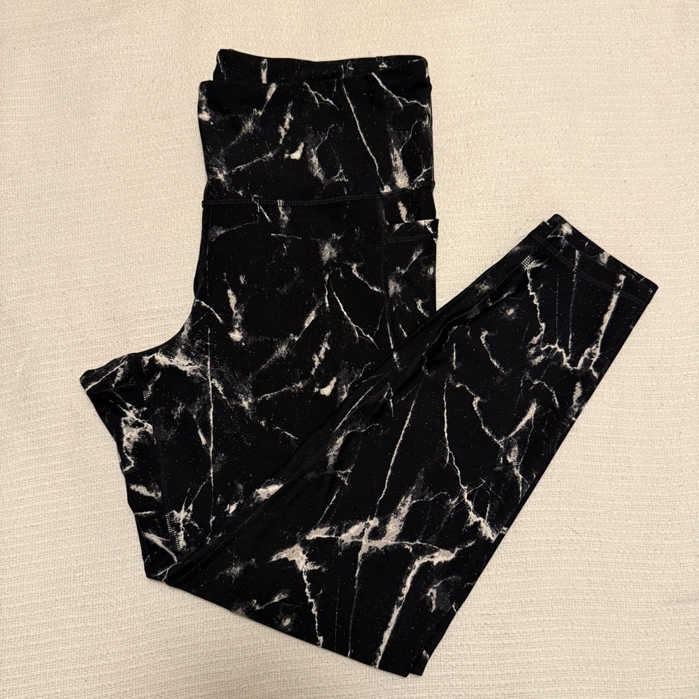 ON Women's XL Black Marble High-Rise Powersoft Active Go-Dry 7/8 Leggings